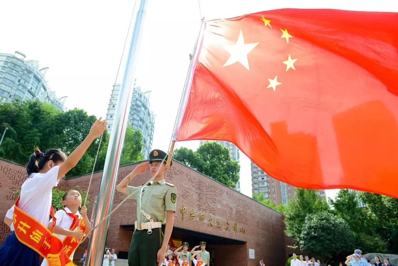 加强青少年心理健康干预